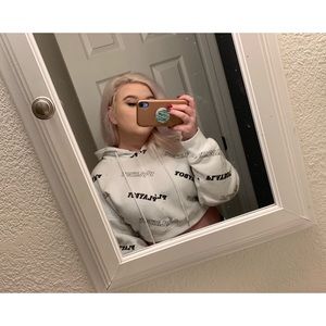 Meet your Posher, Jillian